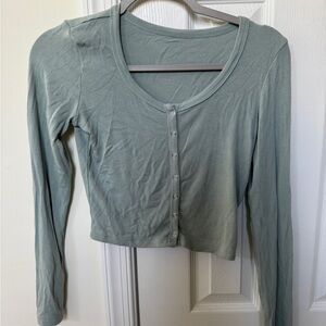 Light Sage Long-Sleeve Button Crop Top - Women